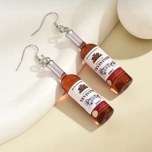 Beautiful fashion earrings